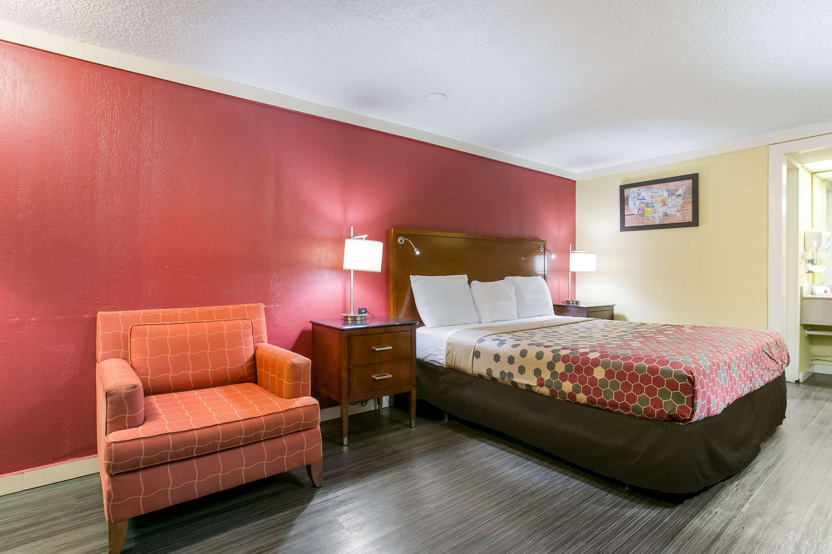 Econo Lodge Frederick I-70 Exterior photo